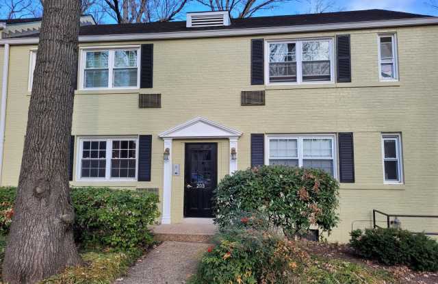 203 N TRENTON ST - 203 North Trenton Street, Arlington, VA 22203