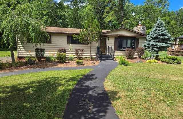 3002 Pleasant View Drive - 3002 Pleasant View Drive, Monroe County, PA 18058