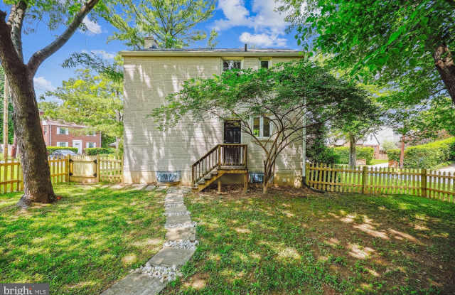 2610 PARKER AVENUE photos photos