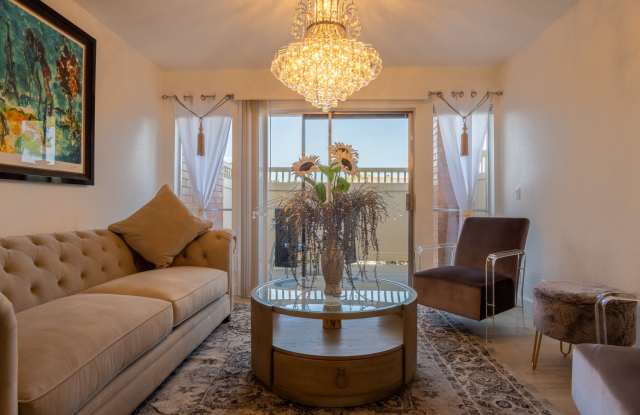 2855 Geary Place 3215 - 1 Gallery 2