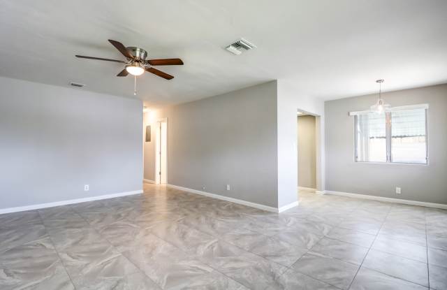 Charming 2Bedroom 2Bath Fully Renovated ! photos photos