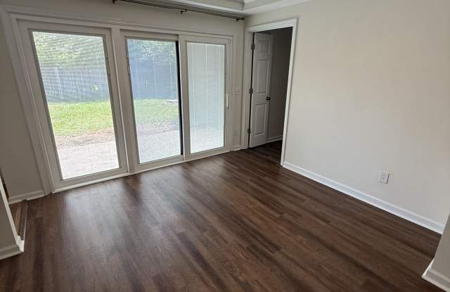 108 Rochelle Court Gallery 3