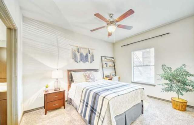1682 River Rd Gallery 2