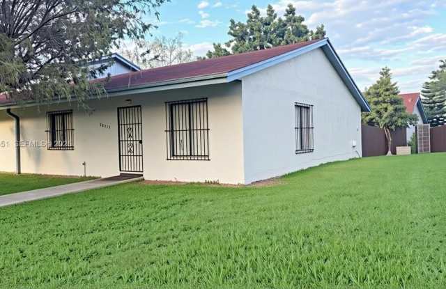 28319 SW 141st Pl photos photos