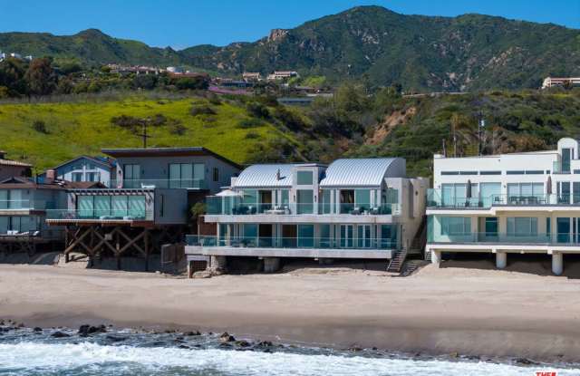 24572 Malibu Rd photos photos