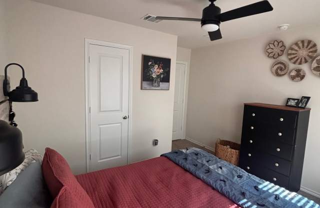 192 Hunters Way Gallery 4
