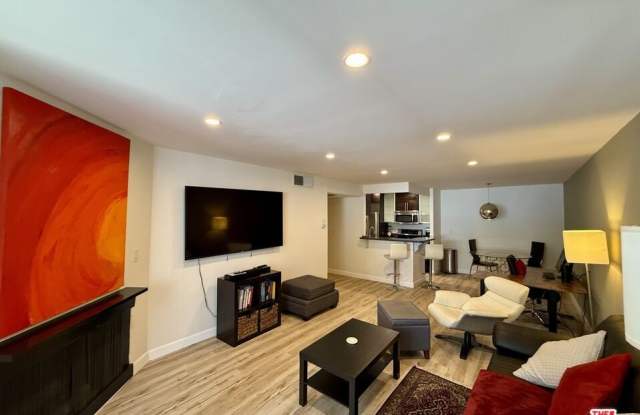 8530 Holloway Dr photos photos