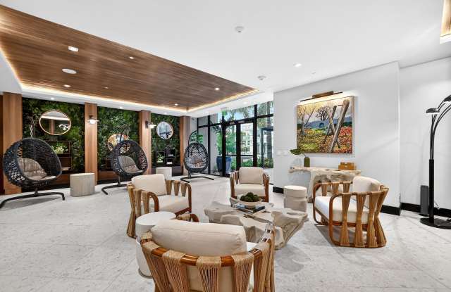 Manor Biscayne Gallery 2
