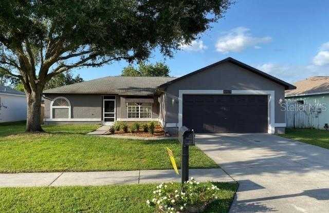 21615 ROSEWOOD COURT - 21615 Rosewood Court, Land O' Lakes, FL 33549