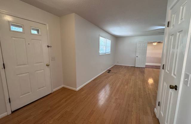 3 bedroom 1 bath house in Calloway County Gallery 3