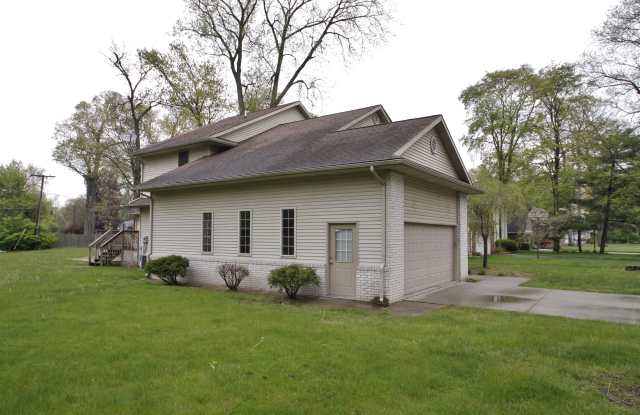 6064 Barkwood Lane Gallery 2