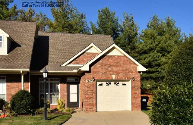 Charming 3 bd 2.5 ba townhouse! Washer/dryer included and attached garage! photos photos
