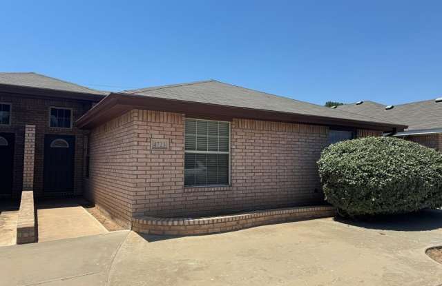 4723 Fielder St photos photos