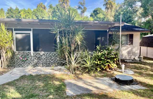 1896 Florrie Court photos photos 1896 Florrie Court photos photos