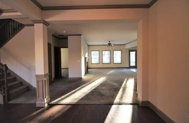 2120 Line Drive Gallery 3