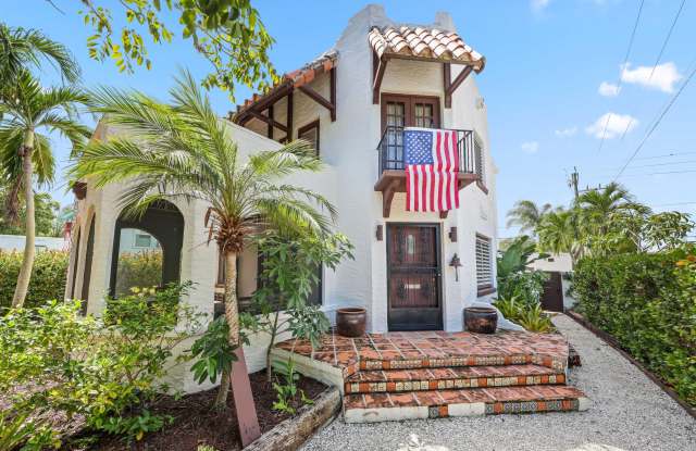 531 N Lakeside Drive - 531 North Lakeside Drive, Lake Worth, FL 33460