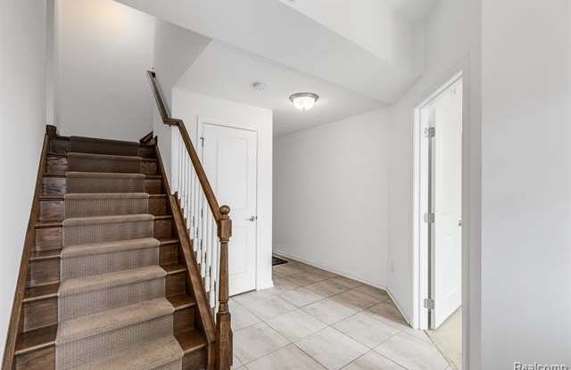 2769 Ashcombe Drive Gallery 4