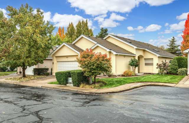 Alder Creek Estates Home available**Gated Community**Minutes from Rogue Regional Medical Center on East Side photos photos