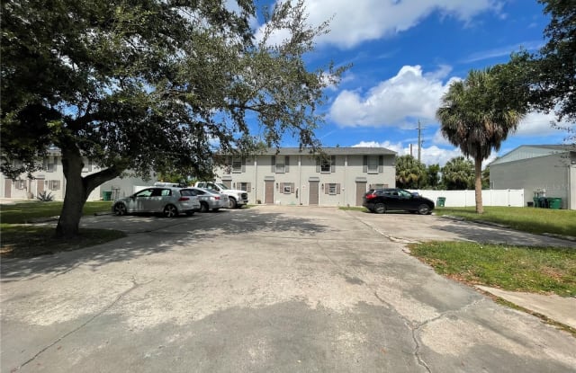 404 57TH AVENUE DRIVE E - 404 57th Avenue Drive East, Manatee County, FL 34203