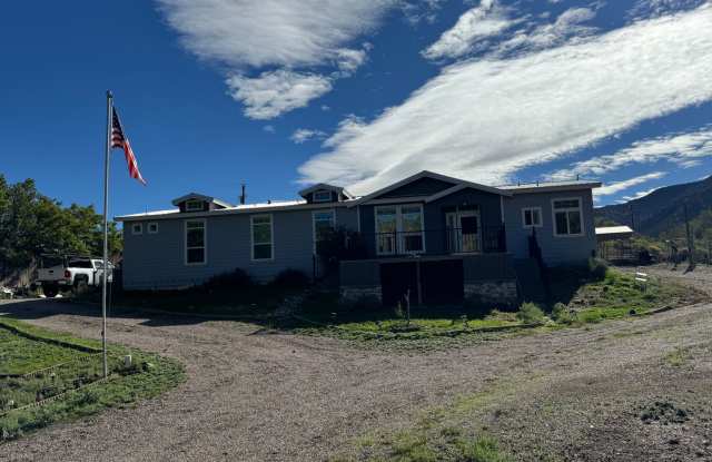 3 Bedroom, 2 Bathroom Home in Golden, NM Gallery 3