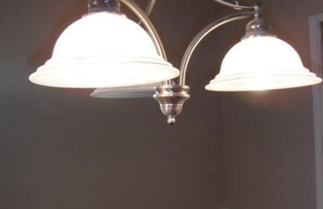 6343 Satsuma Avenue Gallery 4