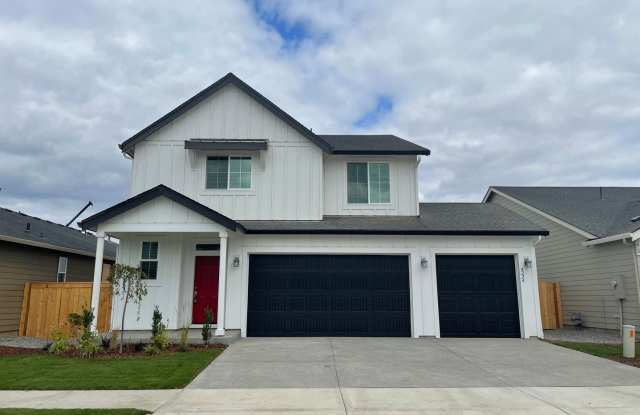 4 Bed 2.5 Bath Home! Located near the Ridgefield Outdoor Recreation Center, equestrian facilities,  golf courses! photos photos