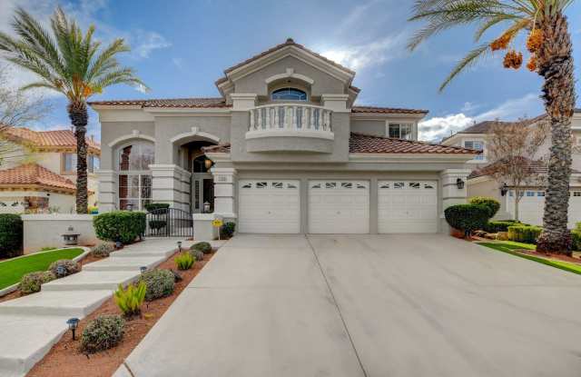 Guard-Gated Golf Course Living on the 14th Green! photos photos