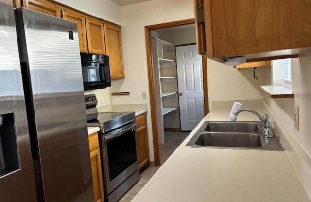 17305 Blueberry Drive Gallery 4