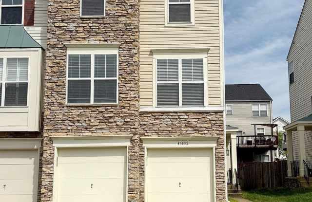 43632 OBRIEN Square photos photos