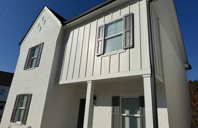 3BR/3.5BA Stand Alone House in South Grove Gallery 1