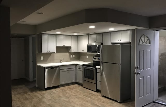 1325 10th Ave Unit 2 photos photos