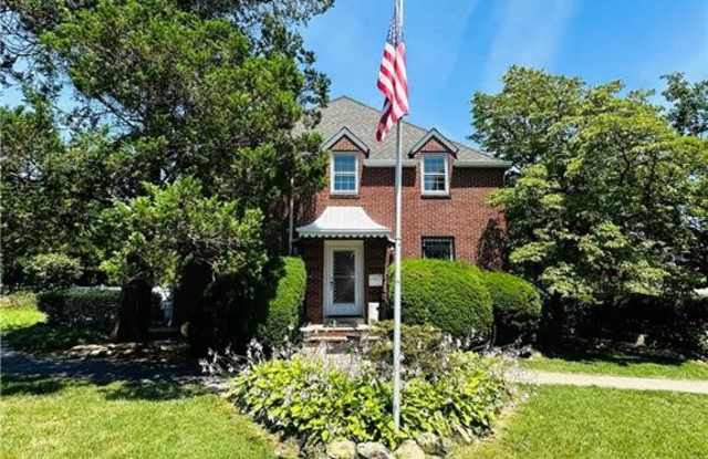 2604 Amboy Road - 2604 Amboy Road, Staten Island, NY 10306