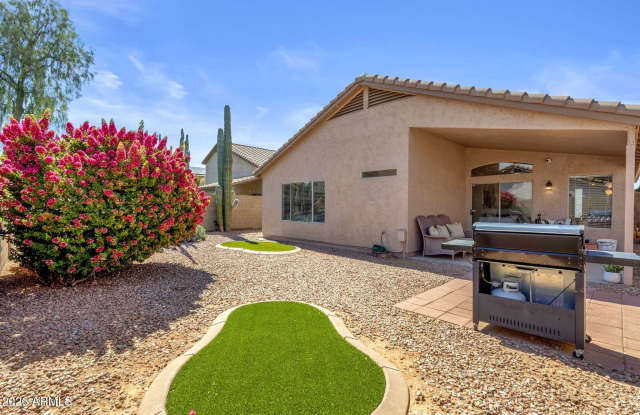 1216 W PINON Avenue Gallery 3