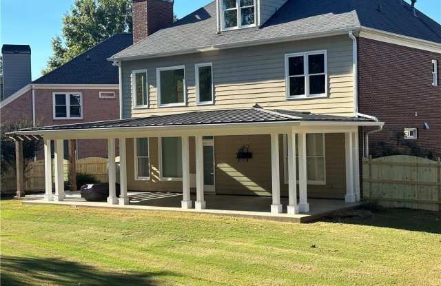 230 Brookeivey Lane Gallery 2