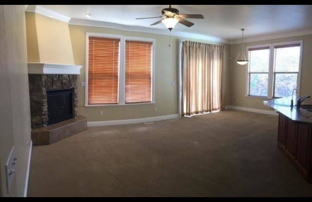 10234 S EAGLECLIFF WAY Gallery 4