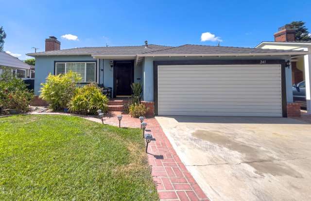 Spacious 3BR Home with Bonus Room! Gallery 1