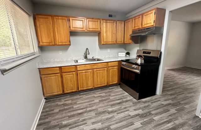 Privately Owned Crestwood Gardens! photos photos