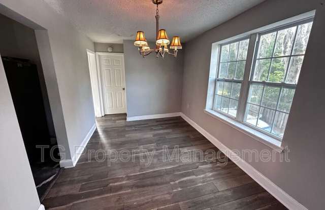 3335 Laura St - 3335 North Laura Street, Jacksonville, FL 32206 3335 Laura St - 3335 North Laura Street, Jacksonville, FL 32206