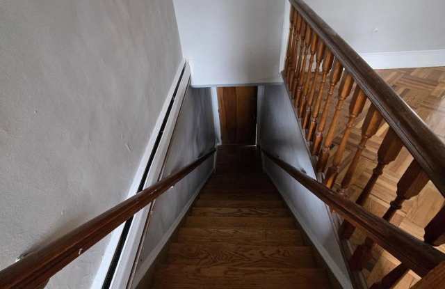 5709 LEONARD Street Gallery 2