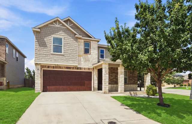 Spacious 4-Bedroom Home with Downstairs Guest Suite & Backyard Gazebo Gallery 3