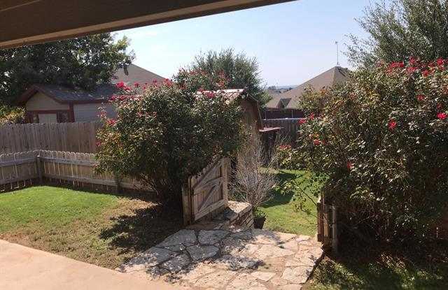 1005 Winding Road Gallery 4