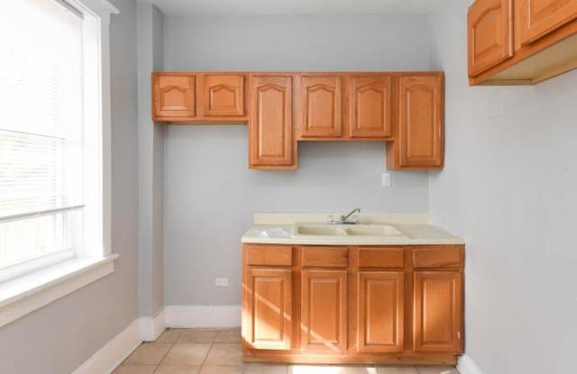 1249 Rosemont Gallery 2