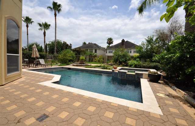 13907 Royal Spring Court Gallery 2
