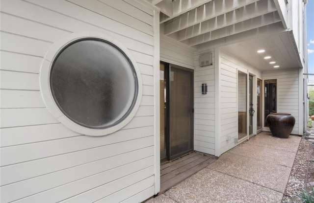 4913 Bryce Avenue Gallery 3