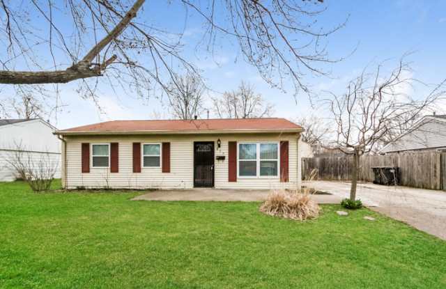 839 Middle Drive - 839 Middle Drive, New Whiteland, IN 46184