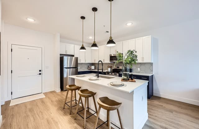 Stone Mesa Flats Gallery 4