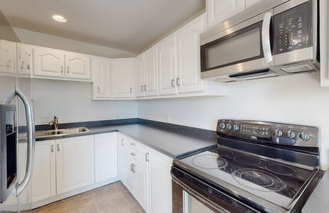 533 E FAIRVIEW Blvd - 533 East Fairview Boulevard, Inglewood, CA 90302