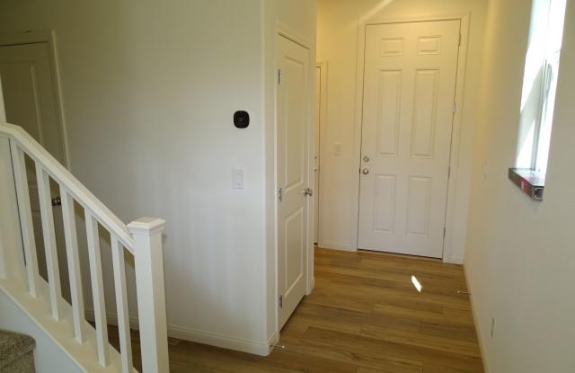 5 Bedroom Home In Inspirada With Bed And Full Bath Downstairs Gallery 4
