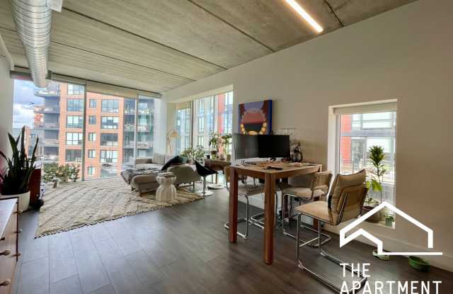 1663 West Division Street photos photos