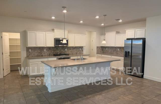 1388-1390 S Dairy Drive - 1388 Gallery 2